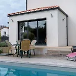 Сasa de vacaciones 37 Au Bord De La Piscine