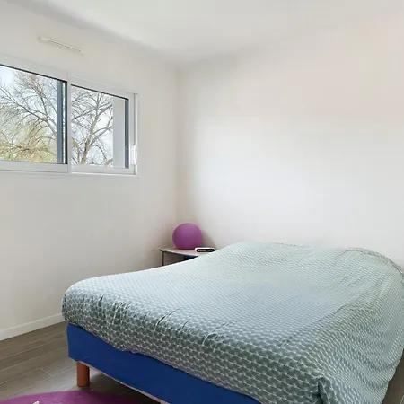 Ferienhaus 37 Au Bord De La Piscine *