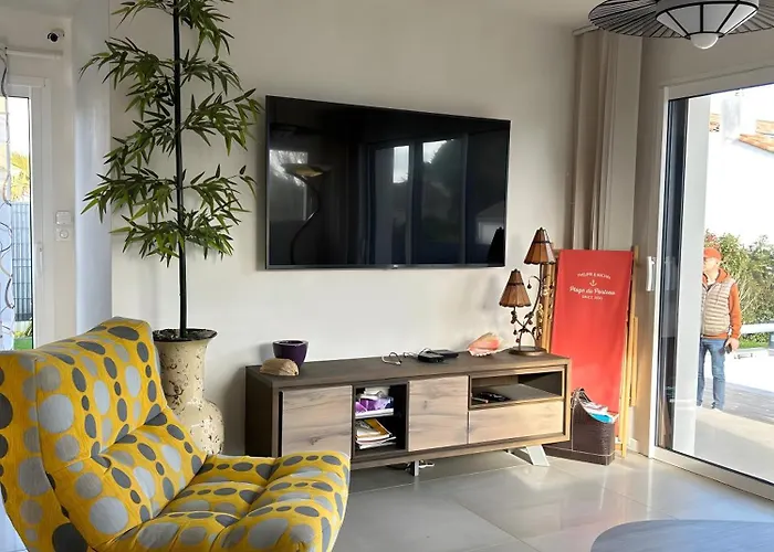 Villa 37 Au Bord De La Piscine Pornic